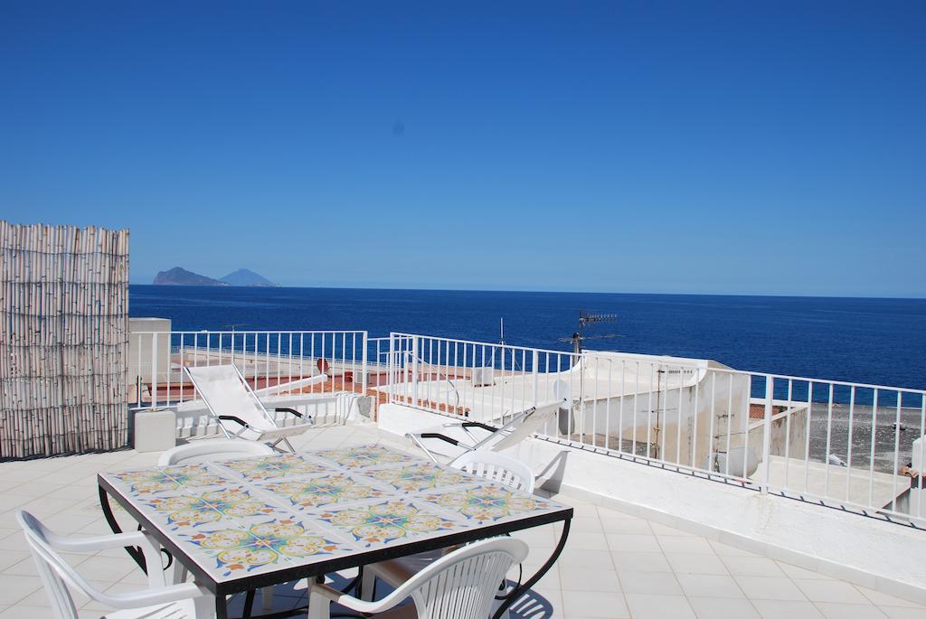 Vulcanoconsult Appartamenti Spiaggia Lipari  Oda fotoğraf