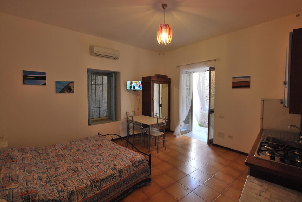Vulcanoconsult Appartamenti Spiaggia Lipari  Oda fotoğraf